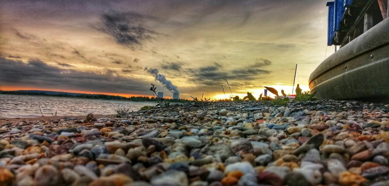 Ferienhaus Sonnenwind Am Hainer See Neukieritzsch Exteriör bild